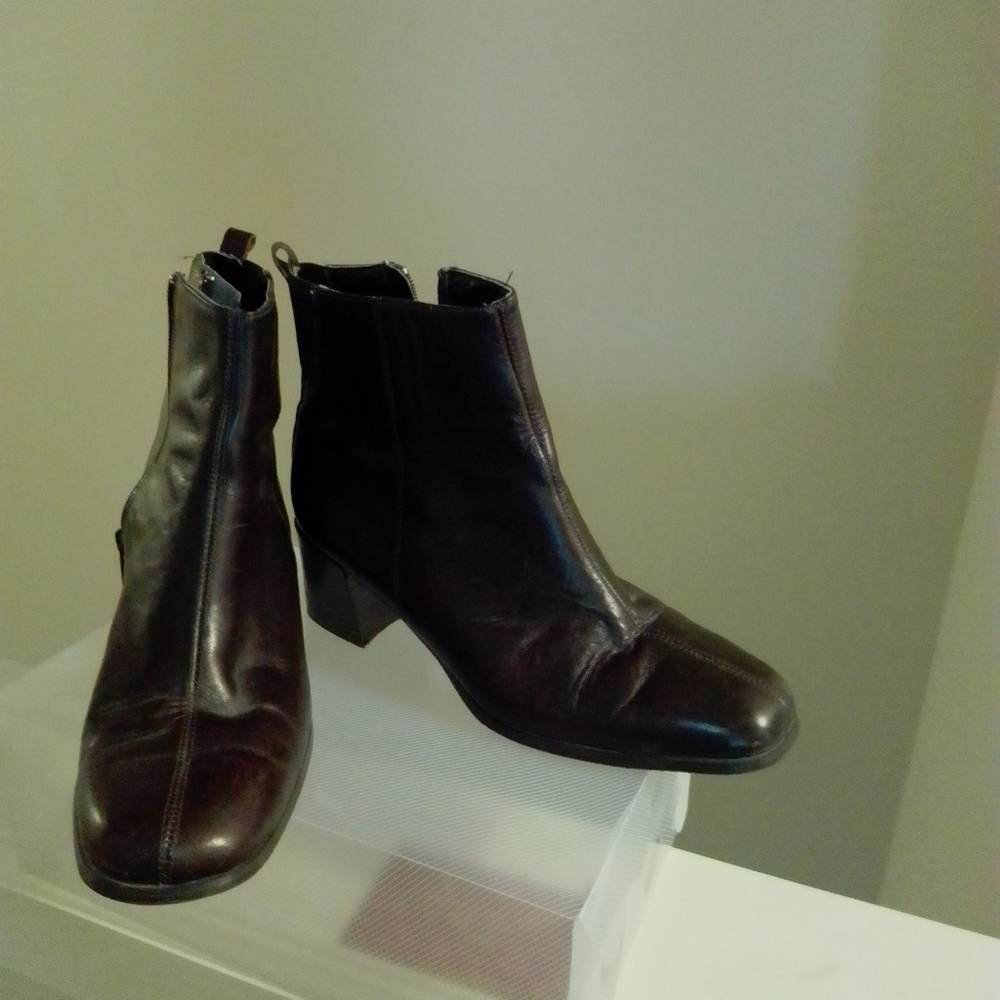 Boots real supple leather 8.5 ankle brown